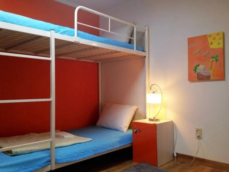 Doors Guesthouse Hongdae