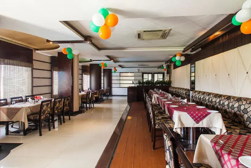 Ark Hotel And Resort