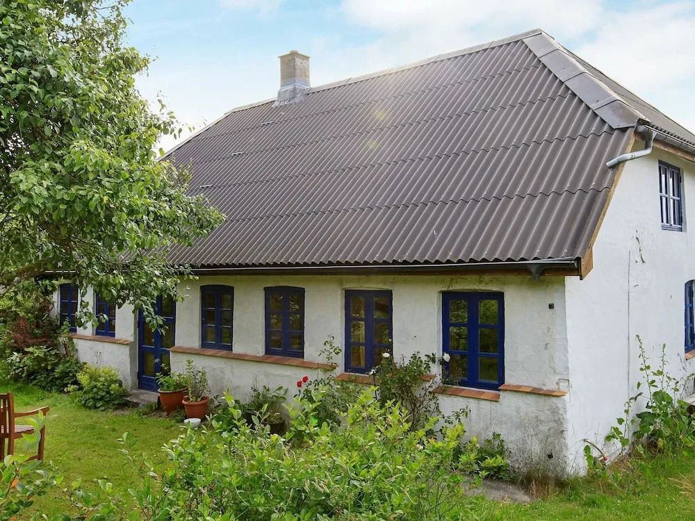 Rustic Holiday Home in Løgstør near Sea