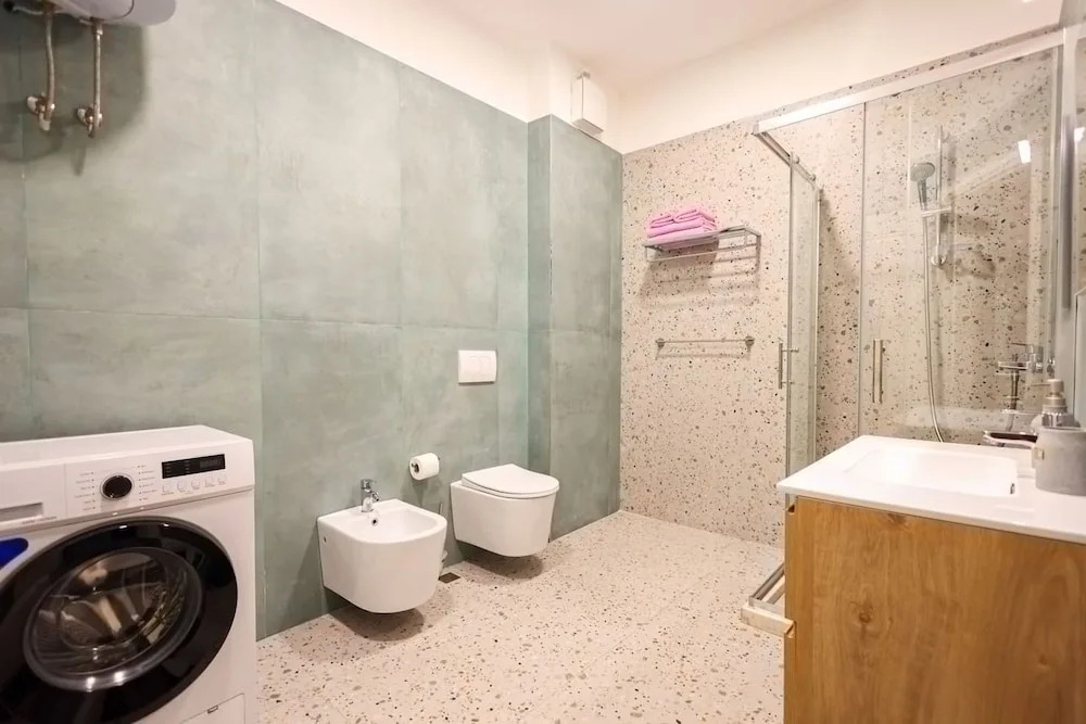 Grandstay Urban Three