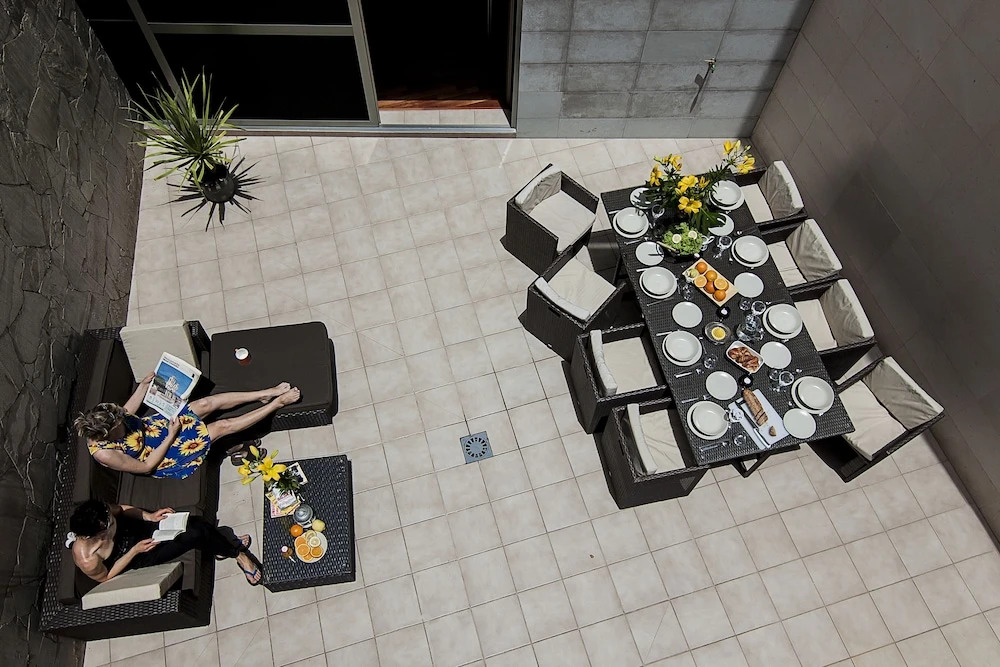 Castillo Apartments