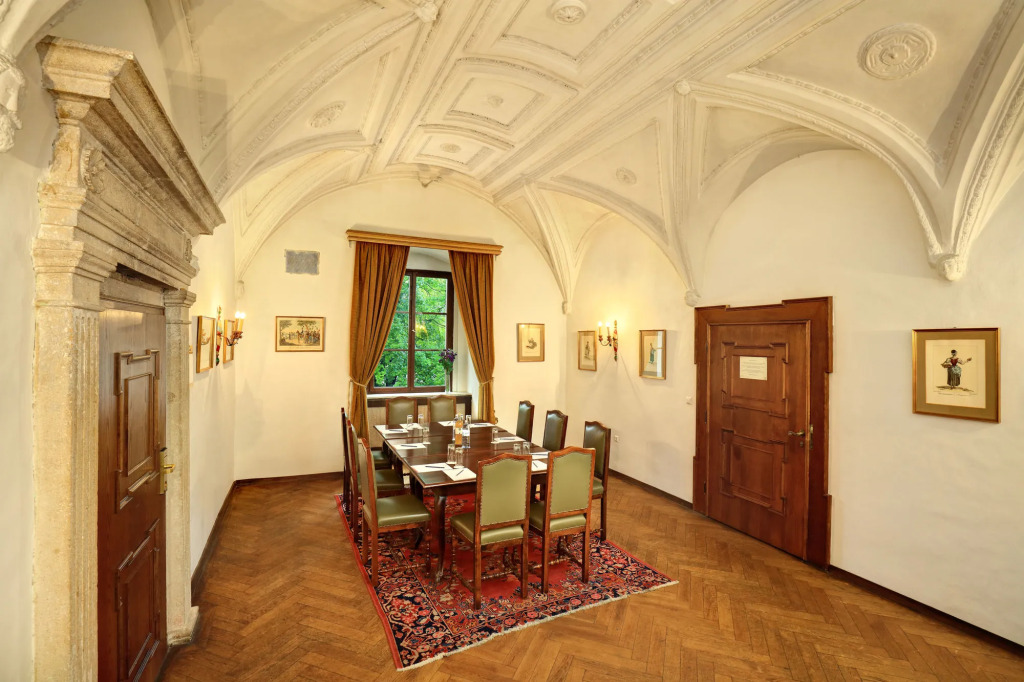 Hotel Schloss Weikersdorf