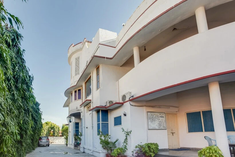 Lakshmi Guest House