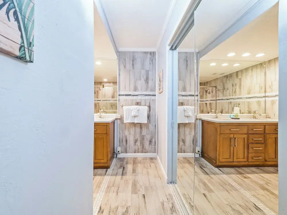 Kalanikai 118 Highly Walkable!