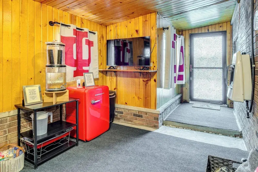 1 Mi to IU: Hoosier Home w/ Fire Pit & Fenced Yard
