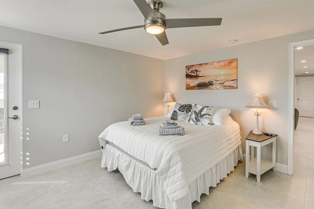 Englewood Vacation Rental ~ 2 Mi to Beach!