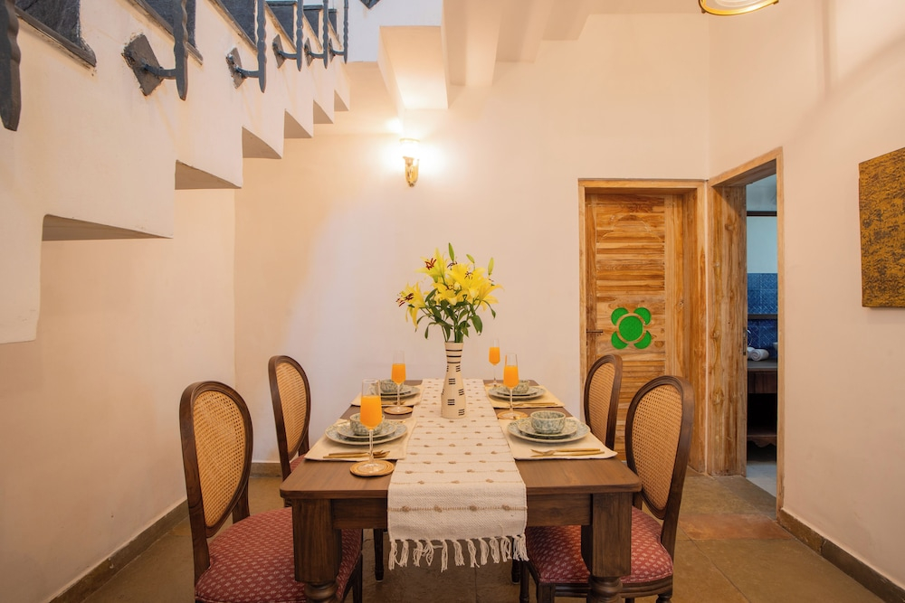 Elivaas Amayah Neer Serene 3BHK Villa