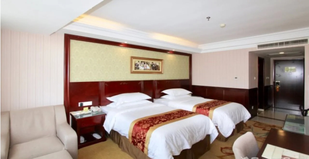Vienna Hotel Zhejiang Haining Yancang Branch