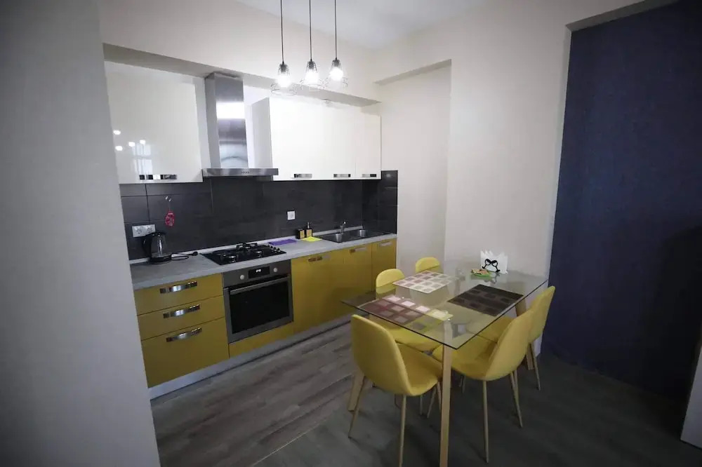 Cozy Apartment at M2
