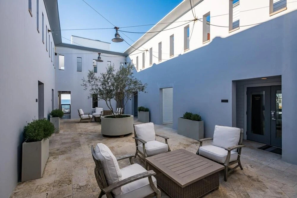 Tresor de la Mer 25 Central Square Unit 304 By Dune Vacation Rentals