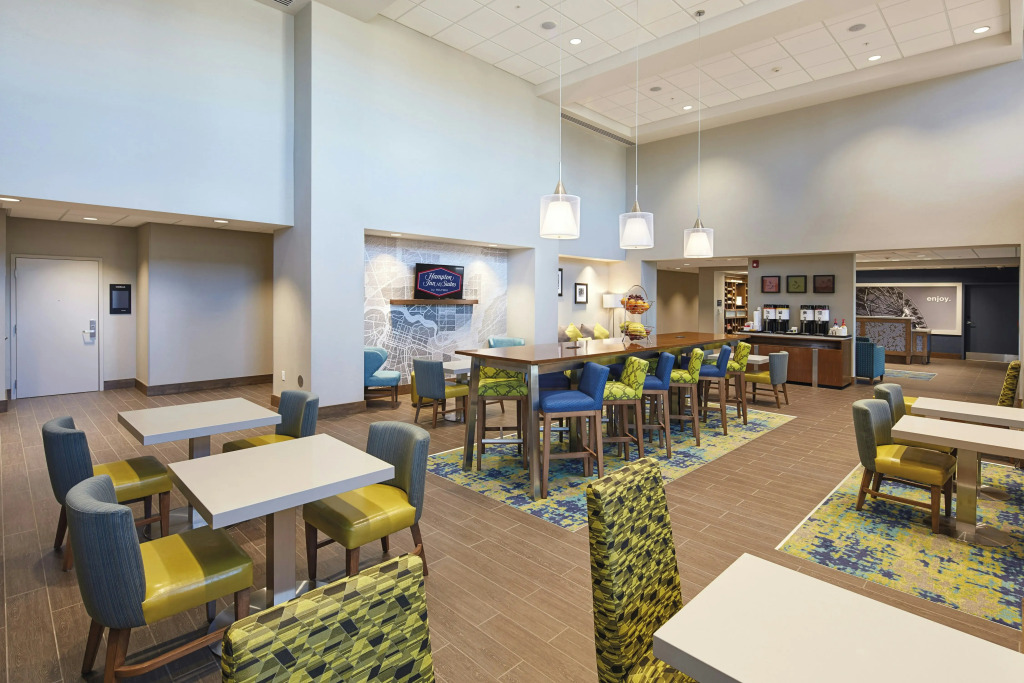 Hampton Inn & Suites Sacramento at CSUS