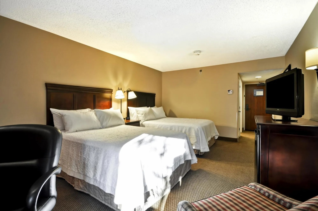 Hampton Inn Patriots Point