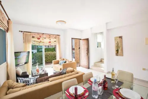 The Ultimate 5 Star Holiday Villa in Paralimni with Private Pool And Close To the Beach, Paralimni Villa 1308