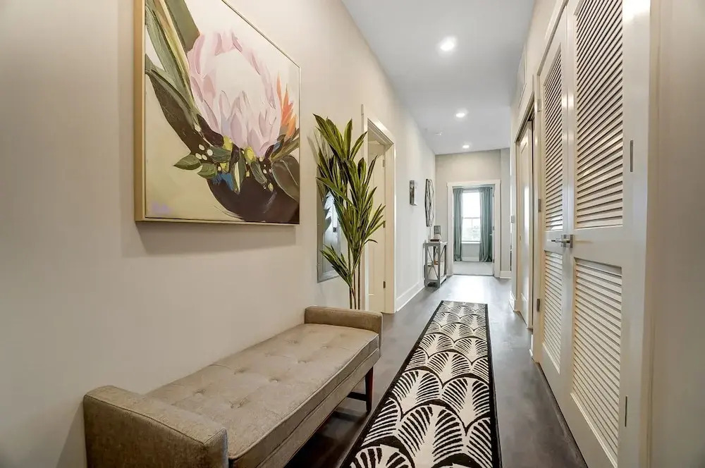 Opulent Corner 2BR Near OSU w Garage Parking