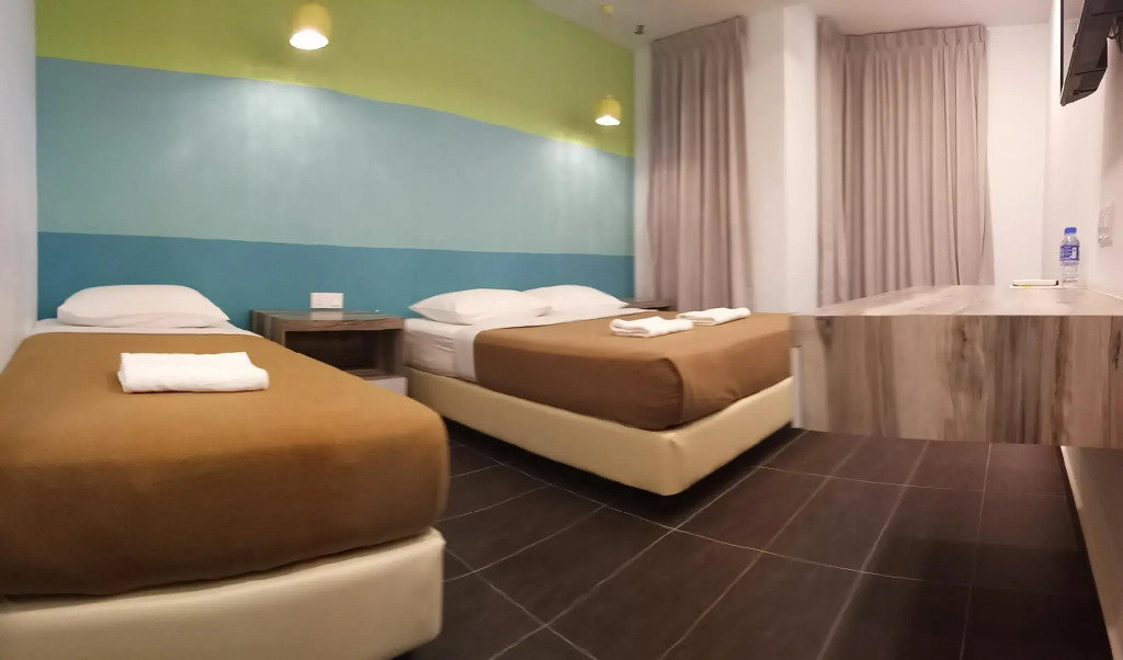 Dragon City Hotel