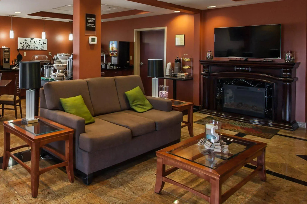 Sleep Inn & Suites Dyersburg I-155