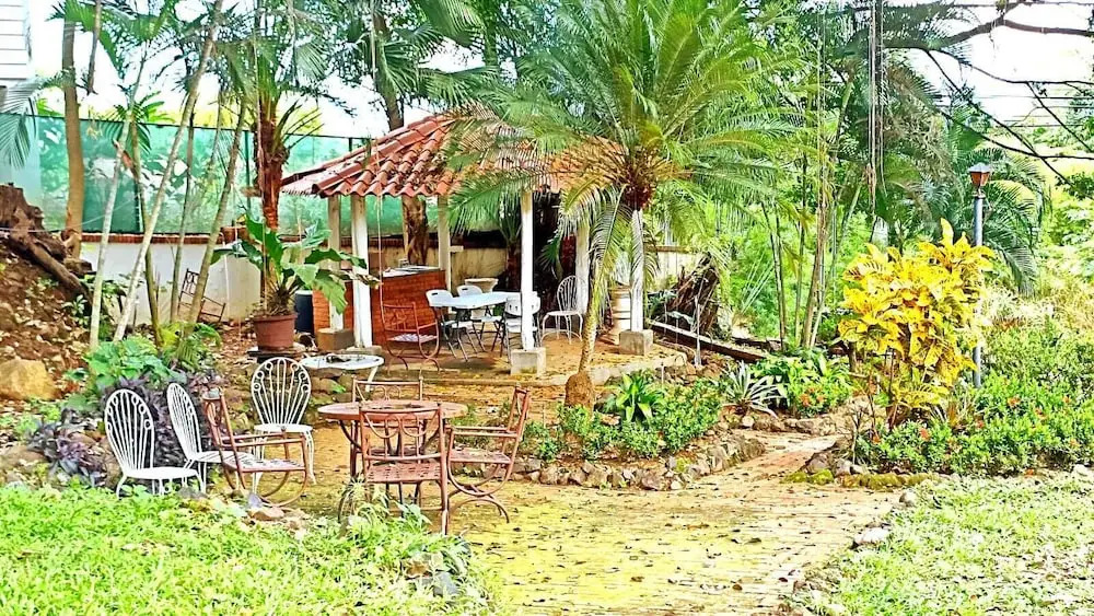 Hotel Casa Blanca