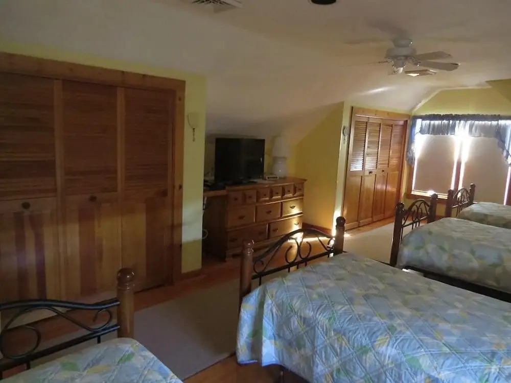35 John Street - Four Bedroom House