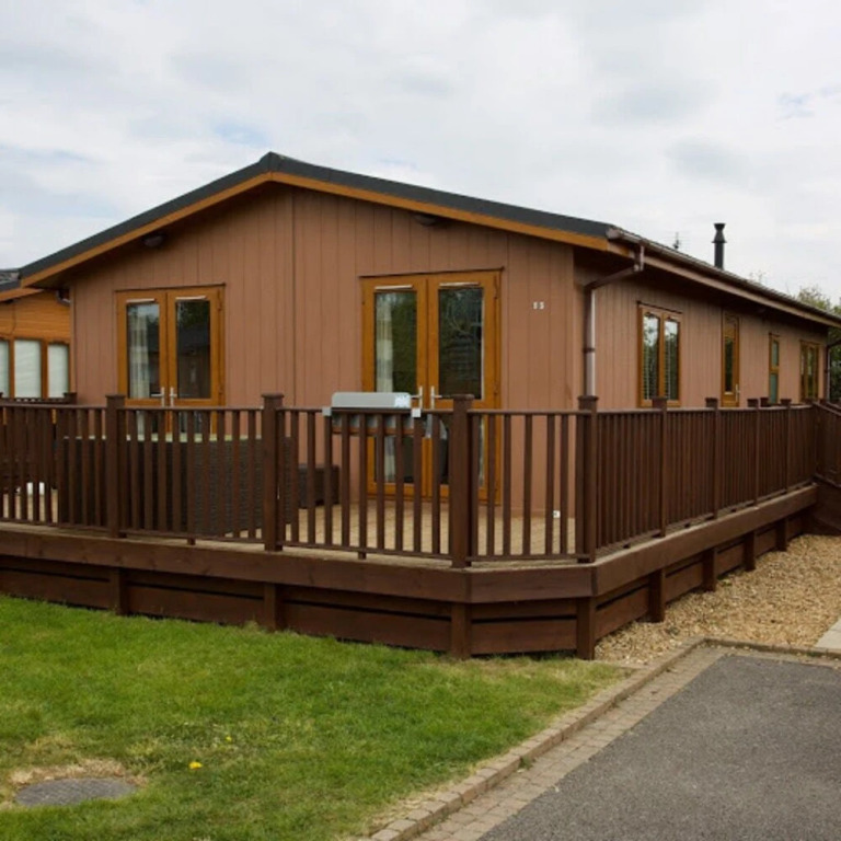 2-bedroom Lodge in Ely
