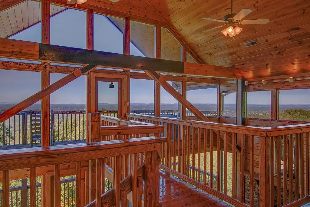 Stairway · Stunning Cabin in the Stars- 100mile views!