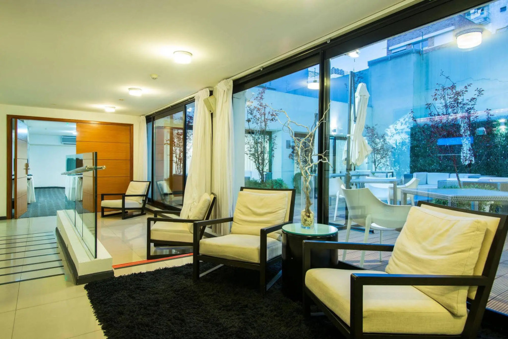 After Hotel Montevideo