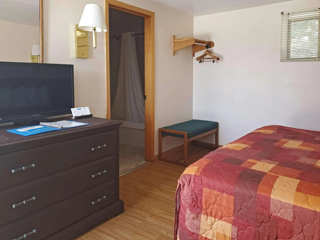 Rodeway Inn Buffalo