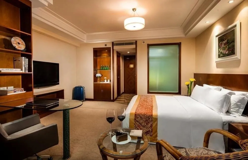 Jinan Luneng Xinyi Hotel