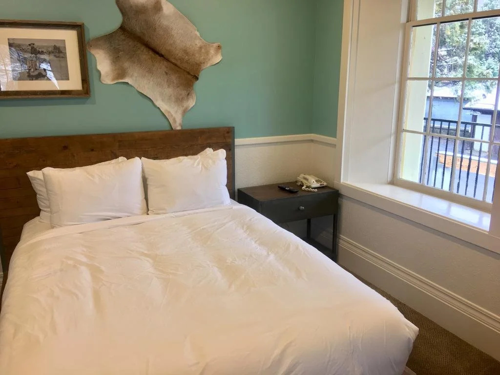The Groveland Hotel