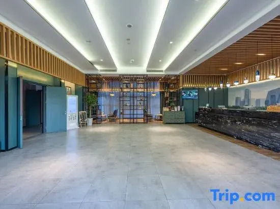 Tiangang Manfei Hotel (Ningbo Southern Business District Luomeng Universal City Store)