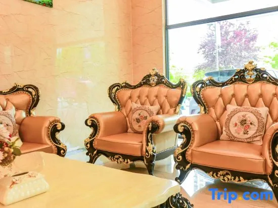 Vienna Classic Hotel (Huishui Huanledao)