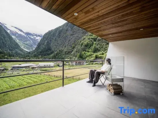 Yushan YUSA Yubeng Snow View Hotel