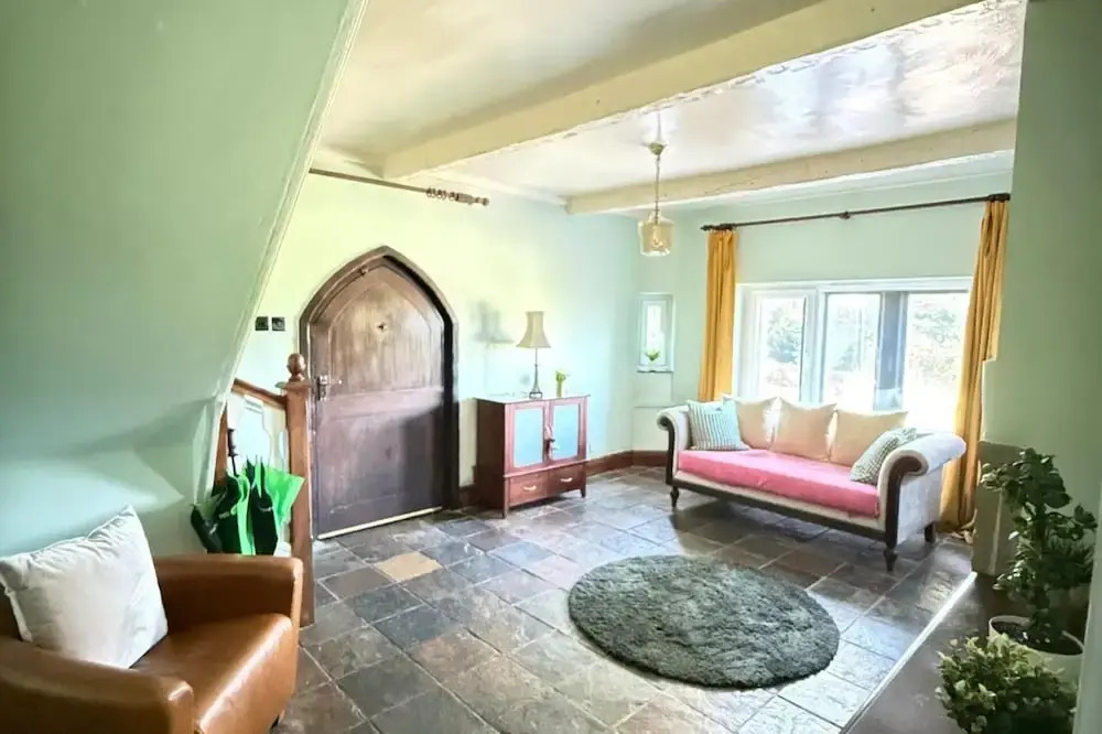 Grange Cottage Retreat in Bolton