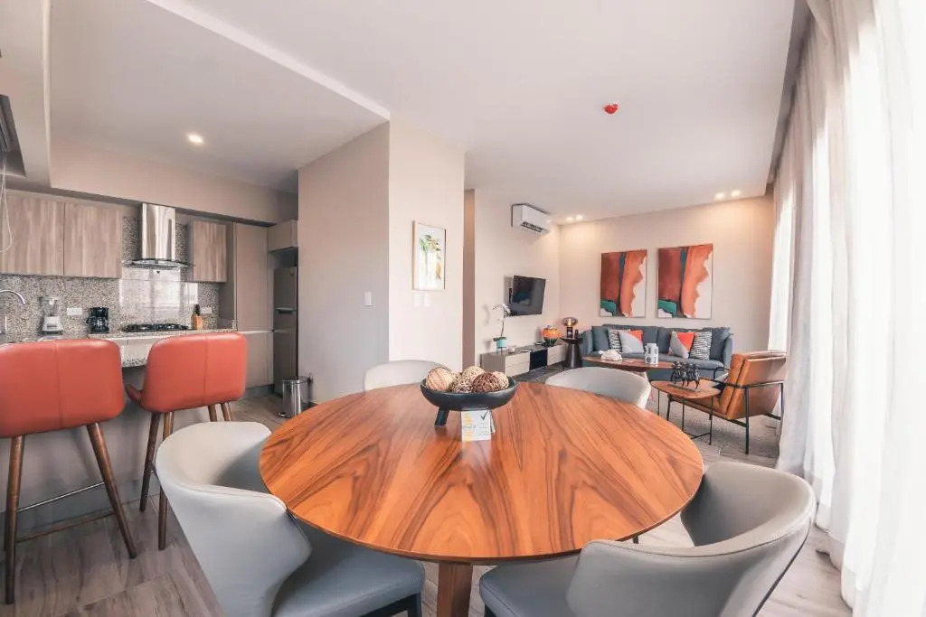Fully Serviced Apartment at Regatta Living - 3B
