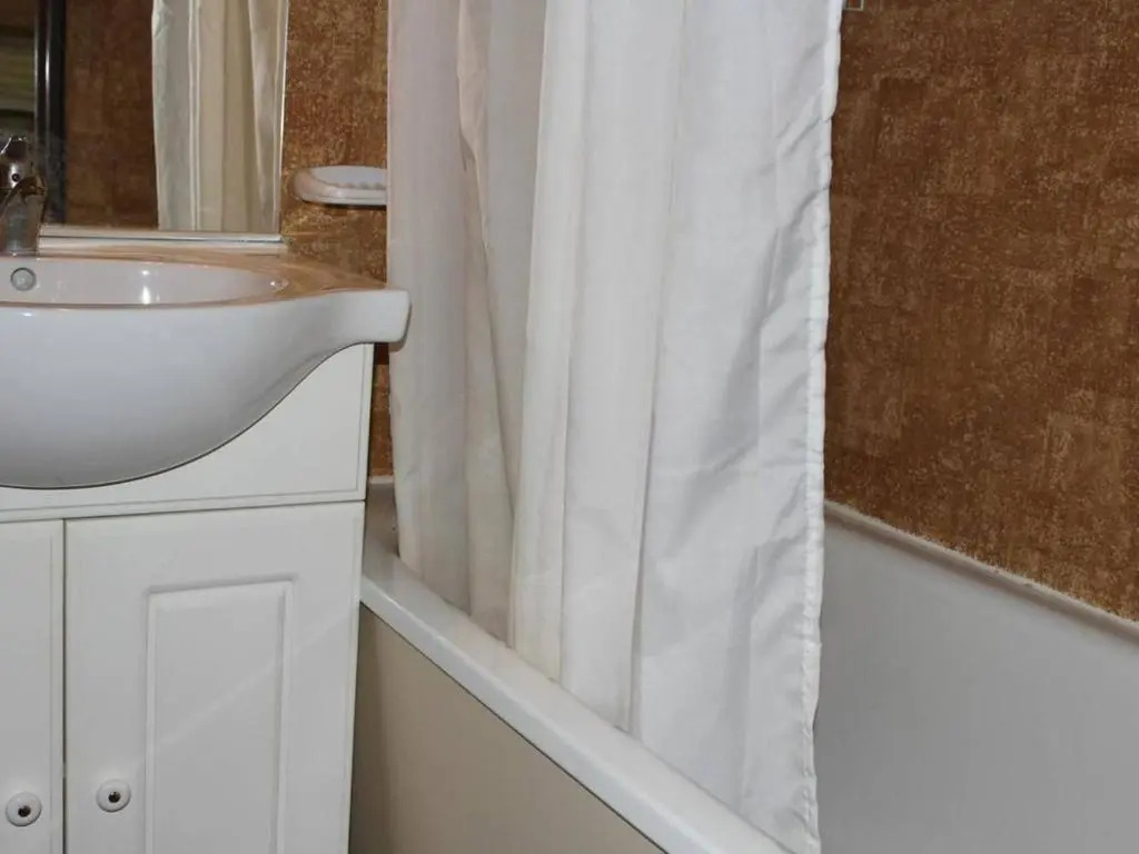 Appartement Gruissan, 1 pièce, 4 personnes - FR-1-229-56