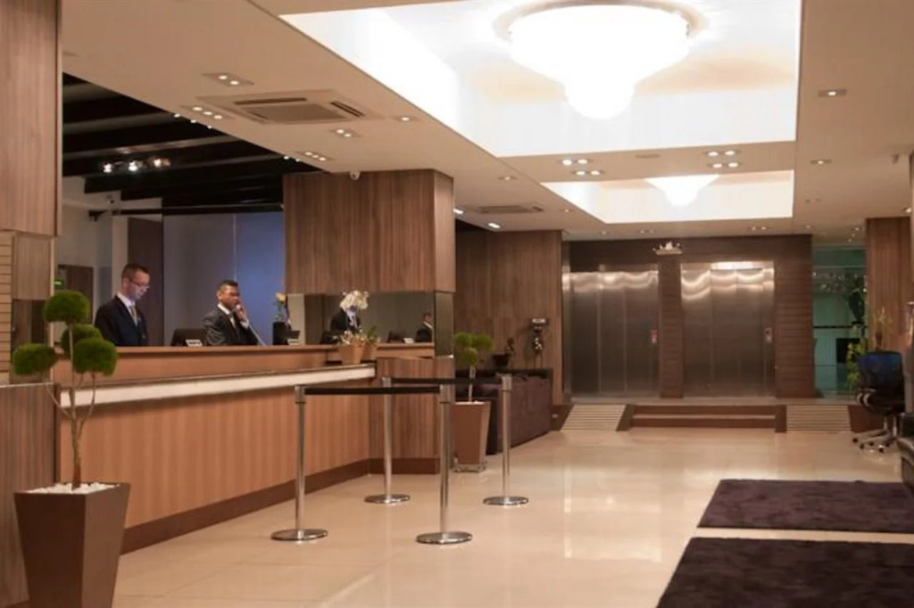 Monaco Hotel & Convention By Easy Class