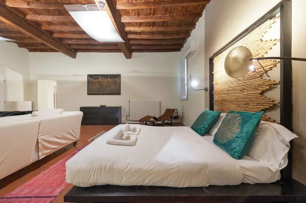 Short-let Florence Charming Suite