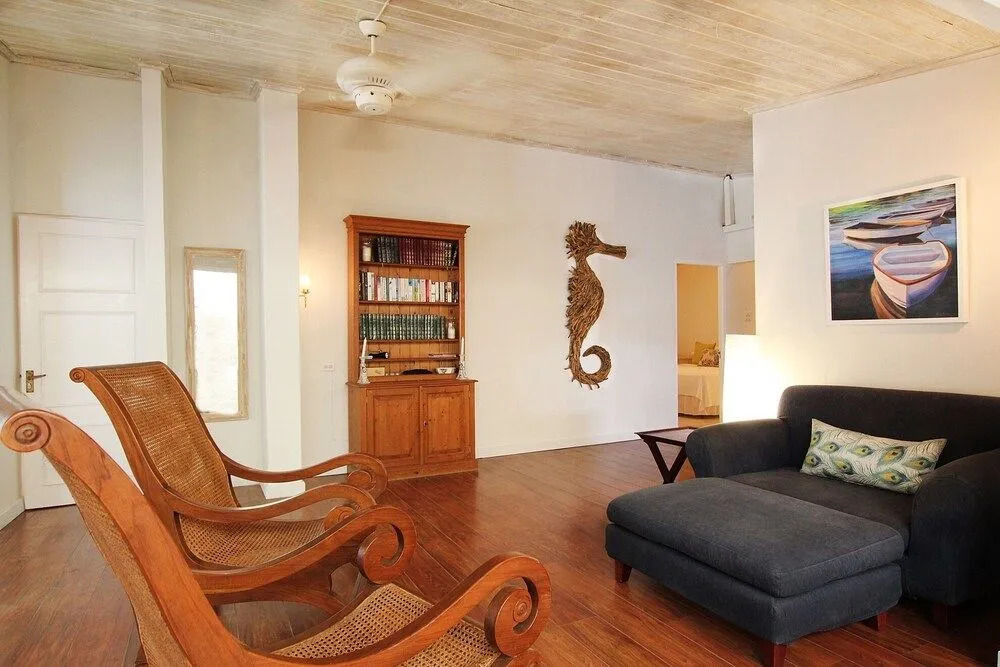 Pavilion Villa by Bluescape
