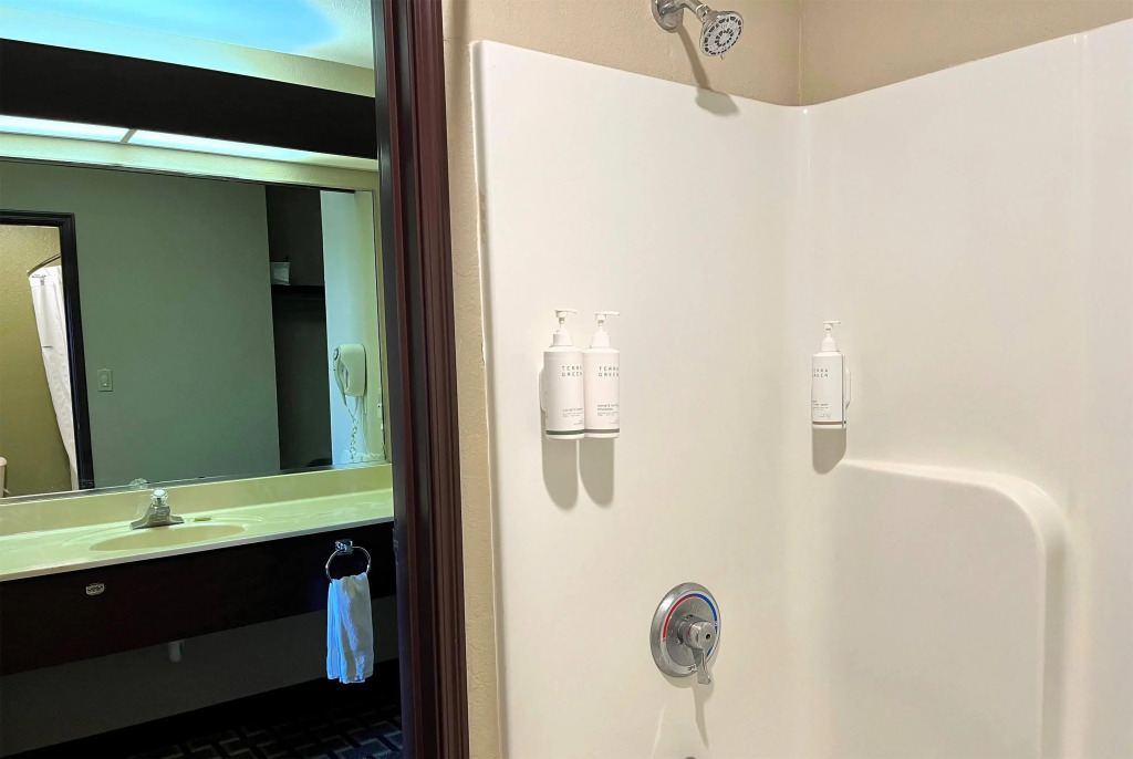 Super 8 by Wyndham Madison IN