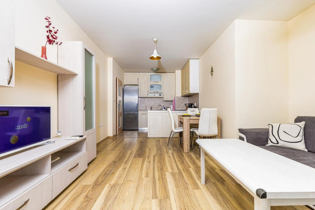Stylish 2BD Apartment with a Nice Cozy Terrace