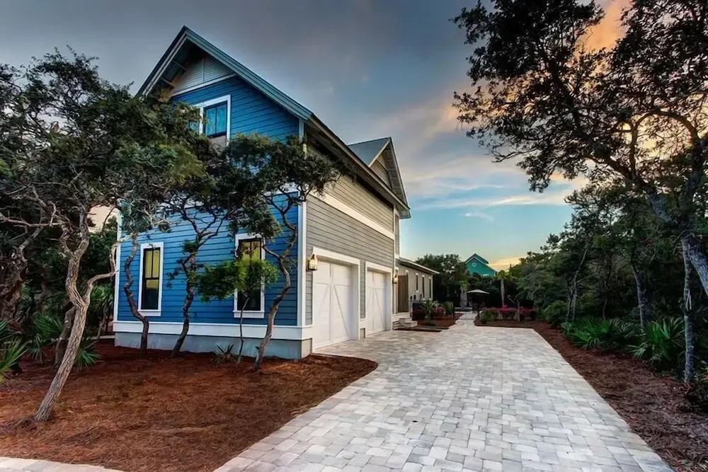 GULF DREAMS 5 Bedroom Holiday Home by Five Star Properties