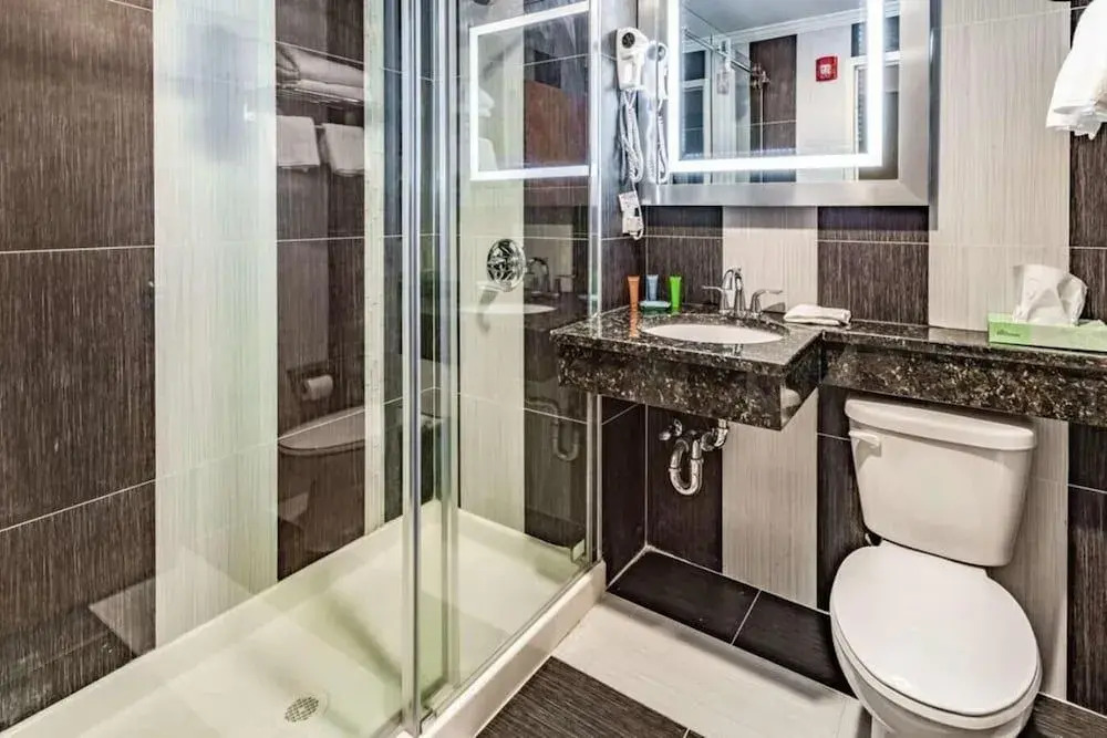 Umbrella Hotel Brooklyn - Newly Renovated