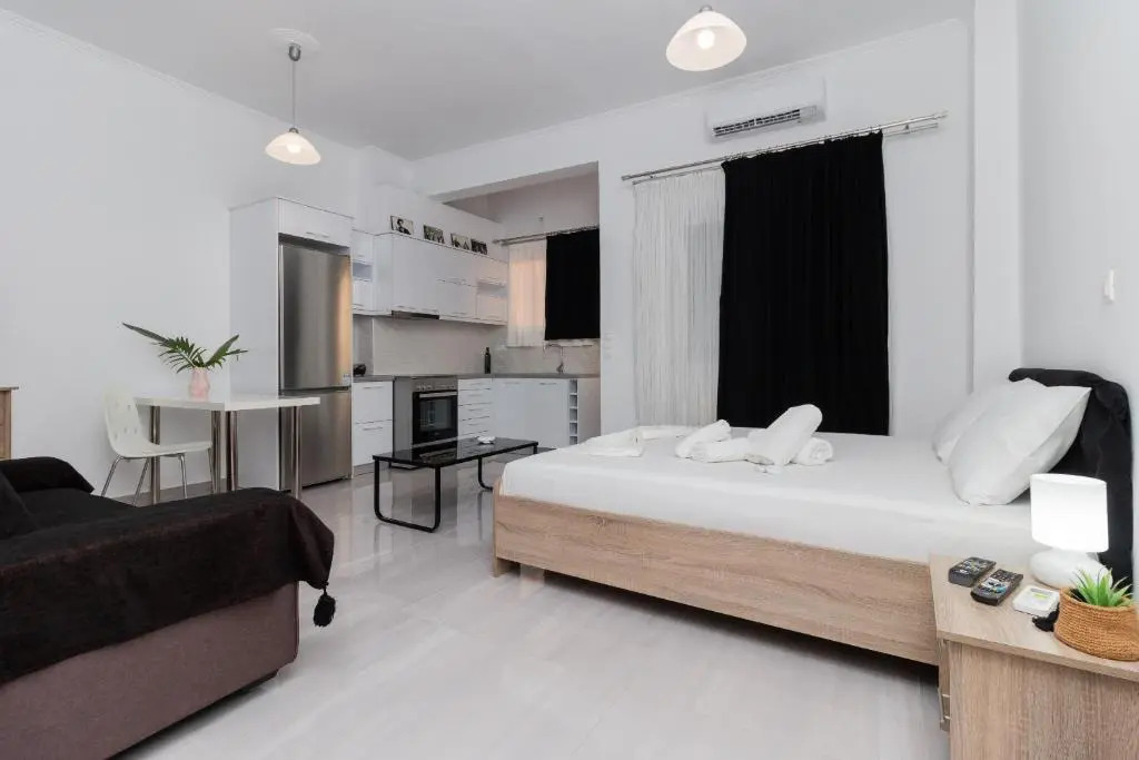 Pezodromos Apartments