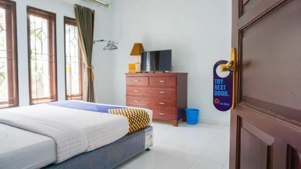 SPOT ON 1792 Roemah Nenekoe Guest House