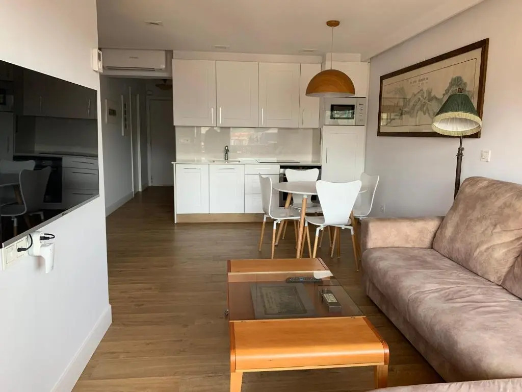 Residencial Sanz-Enea a 100m de la playa