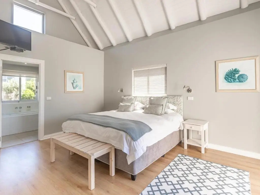 Cape St Francis Beach Break Villas and Cottages