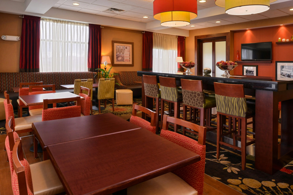 Hampton Inn by Hilton Litchfield