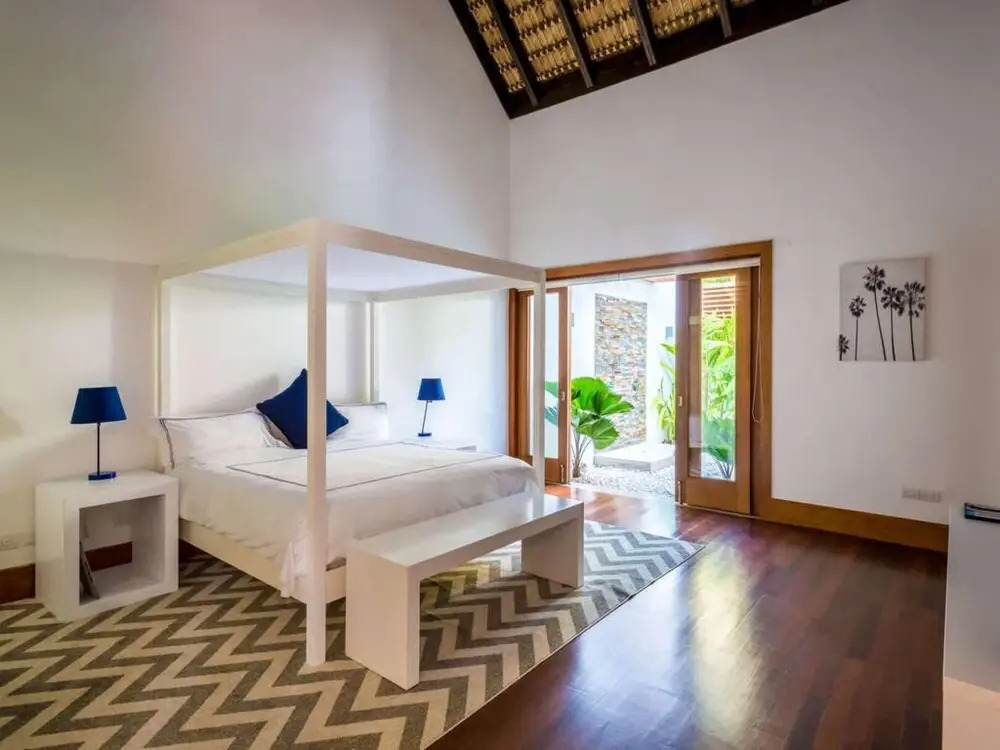 Sunny Vacation Villa 65