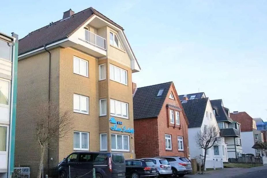 Ferienwohnung-5-2017-neu-renoviert-im-strandnahen-Haus-Seeluft-in-Duhnen