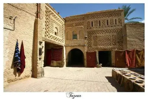 Sarra Hotel