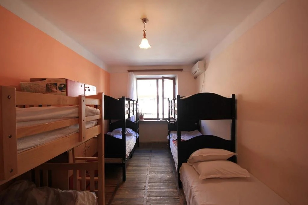 Center Hostel and Tours